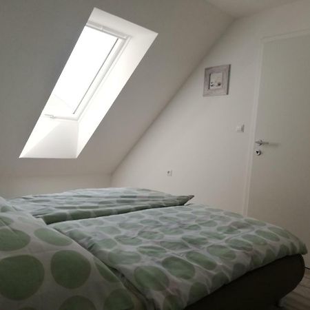Apartma Stela In Terme Catez Чатеж-об-Сави Экстерьер фото